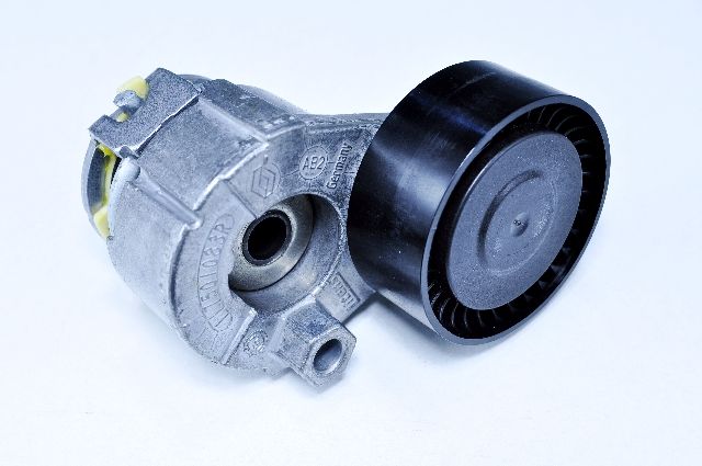 Ролик натяжителя ремня