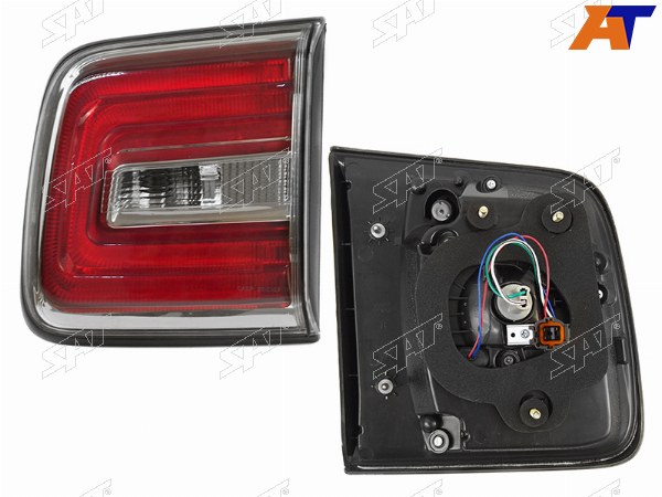 Фонарь в крышку багажника NISSAN PATROL 13- RH