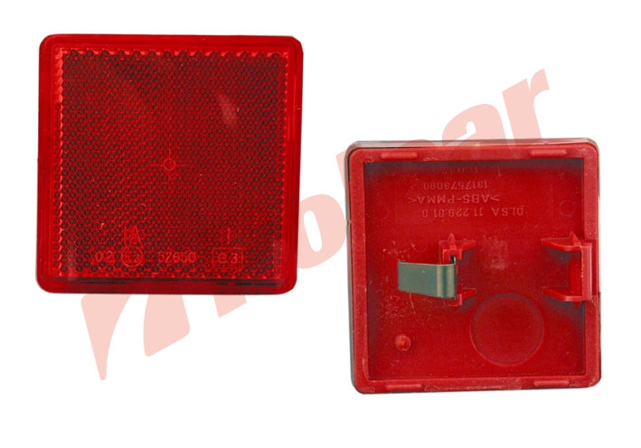 5702971X BOXERJAMPERDUCATO 0694- ЗАГЛУШКА В БАМПЕР КРАСНАЯ