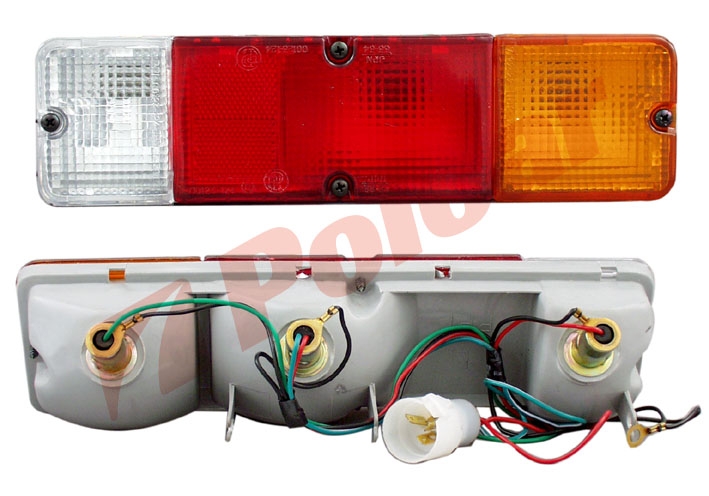 740888 SAMURAJ 86-95 ФОНАРЬ ПРАВЫЙ