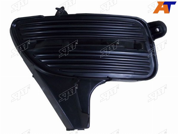 Заглушка в бампер TOYOTA COROLLA 02-04 RH