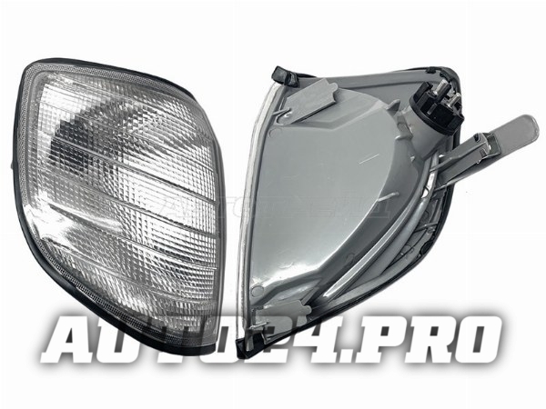 Габарит MERCEDES W140 94-98 RH белый