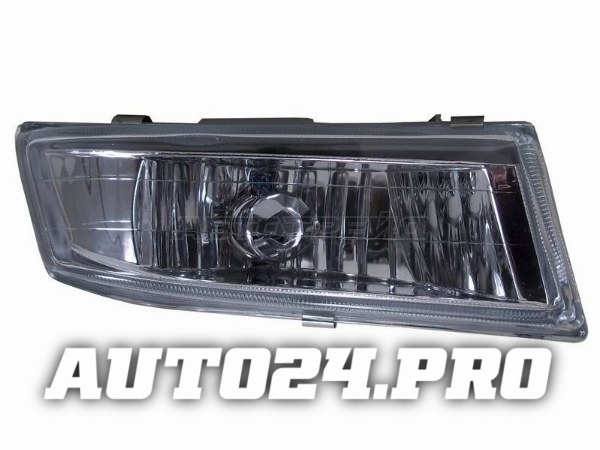 Фара противотуманная TOYOTA IPSUM 98-01 RH