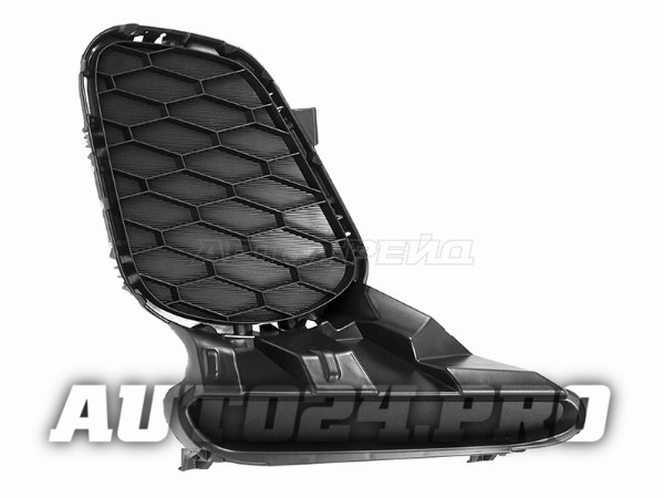 Заглушка в бампер MAZDA 3/AXELLA 10-13 RH