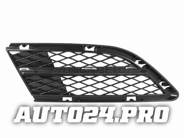 Решетка в бампер BMW E90 09-12 RH
