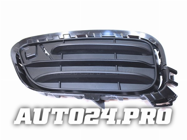 Заглушка в бампер BMW X3 F25 15-17 LH