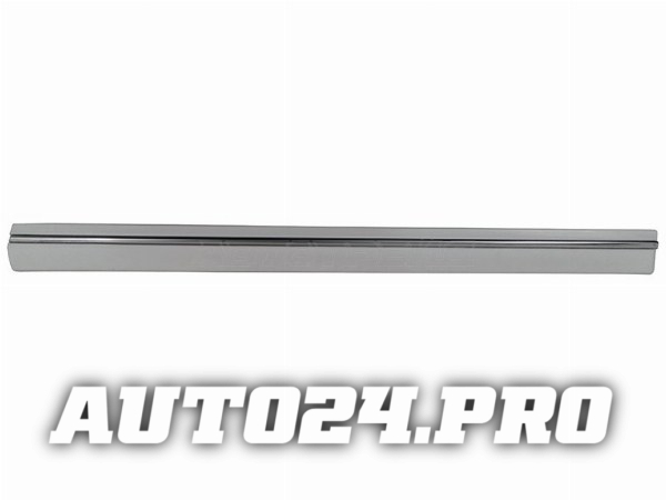 Накладка на дверь MERCEDES W210 98-02 RH передняя