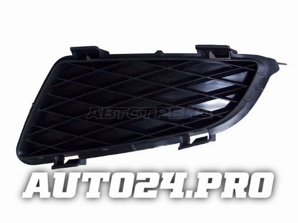 Заглушка в бaмпер MAZDA 6/ATENZA 02-05 LH