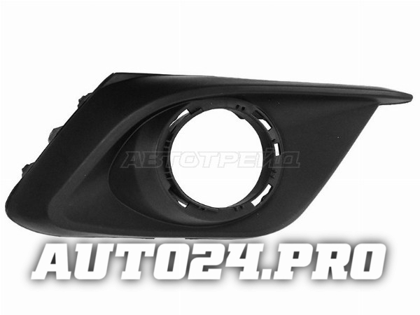 Оправа ПТФ MAZDA 3/AXELA 13-16 RH под хром