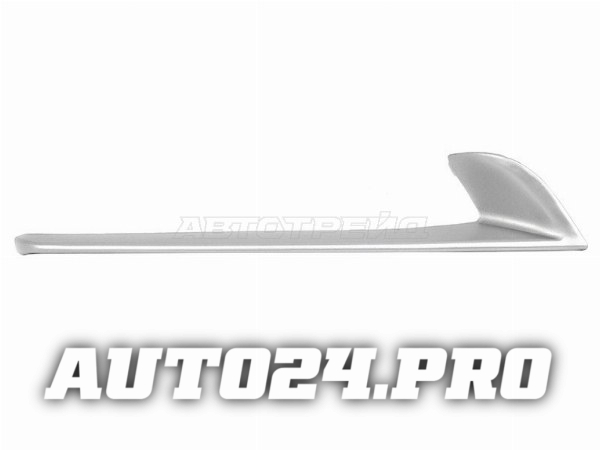Молдинг решетки в бампер BMW F10/F11 13-17 RH