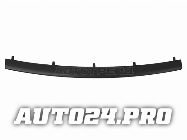 Молдинг решетки в бампер BMW E90 05-08