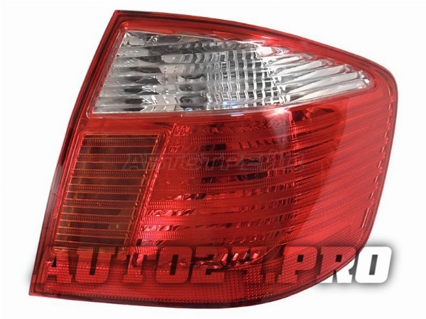 Фонарь задний TOYOTA PREMIO 01-04 RH