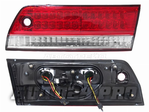 Фонарь в крышку багажника TOYOTA MARK II 96-01 RH диод